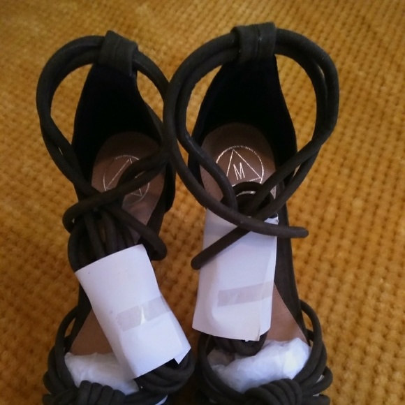 Misguided army green heels - Picture 3 of 4